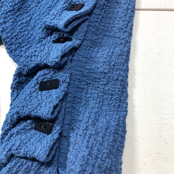 Yushi blue long tunic with bead accented sleeves medium - Picture 4 of 8